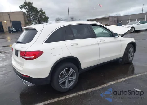 2018 Mercedes-Benz Glc 300 4Matic z USA, uszkodzony, nr VIN WDC0G4KB3JV019576